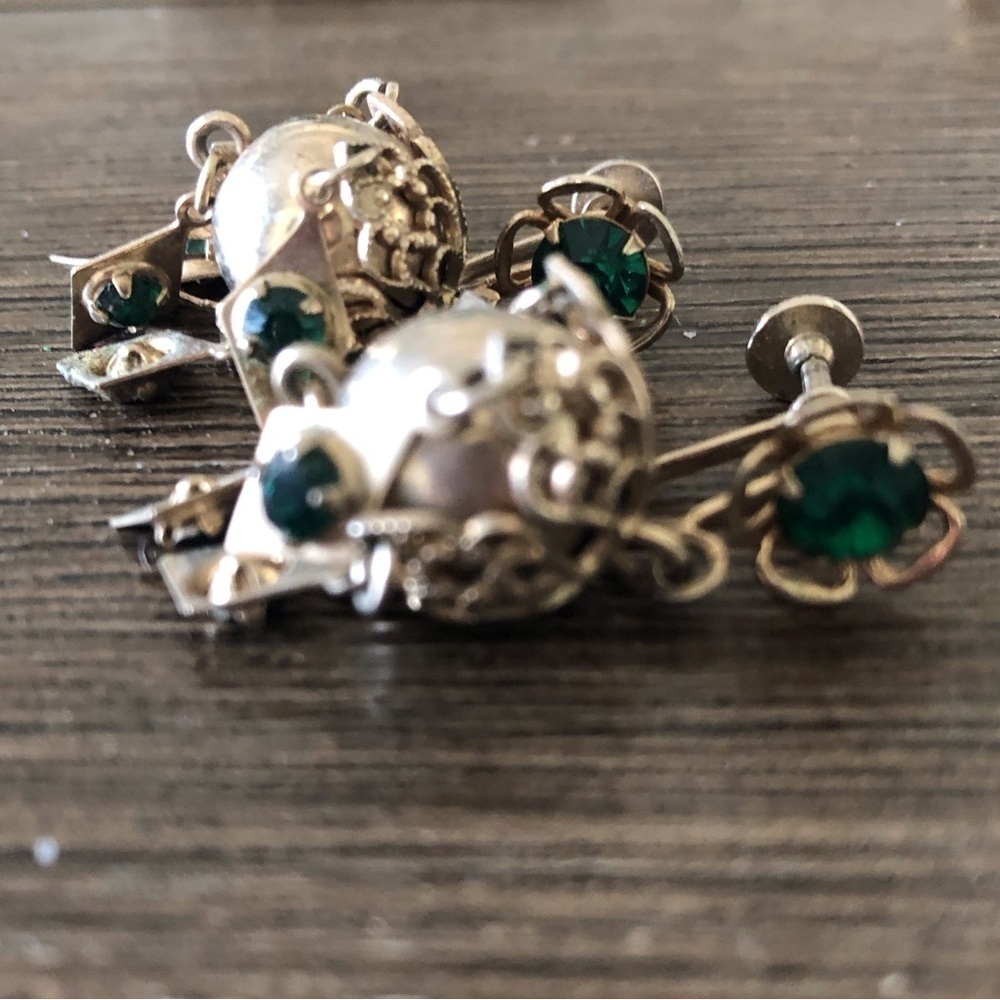 Vintage green & gold drop turn style earrings